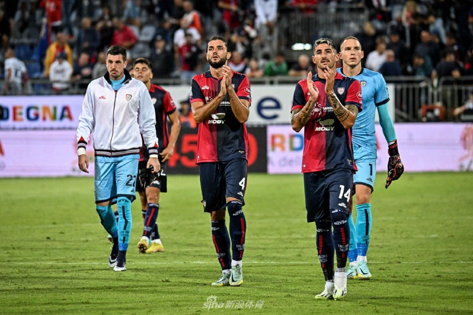 莫充满热情 莫充满热情